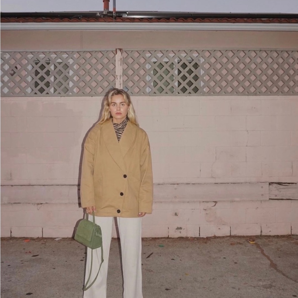 Billie the Label Jett Coat